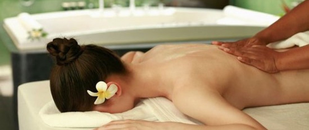 Massage Yoni Cho Nữ